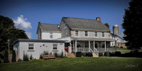 Hertzog Homestead Bed & Breakfast